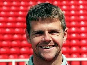 Mark Robinson (footballer, born 1968) - Alchetron, the free social encyclopedia