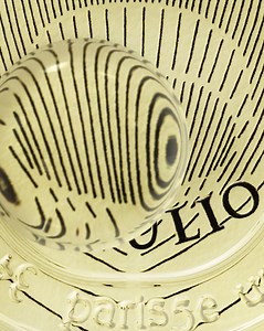 Les Essences de Diptyque — a collection that freely reimagines nature’s scentless treasures, oscillating between the real and the fantastical. https://www.diptyqueparis.com/en_us/l/fragrances/collections/the-essences-of-diptyque.html | diptyque