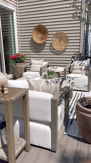 692K views · 18K reactions | Summer is here, let’s set up my deck for the season ❤️ | Farah Merhi | Facebook