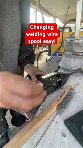 Changing welding wire spool done easy way!🙏🏽😎 #vlog