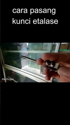 how to install a glass display case lock