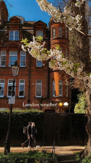 15K views · 776 reactions | spring in london be like… ‍♀️ #londonweather #britishweather #londonlife #springtime #london #weather #springinlondon #uk #ukweather | myperfectlondon | Facebook
