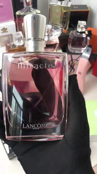 Wholesale Perfume Supplier in China — Bulk Fragrances for Business