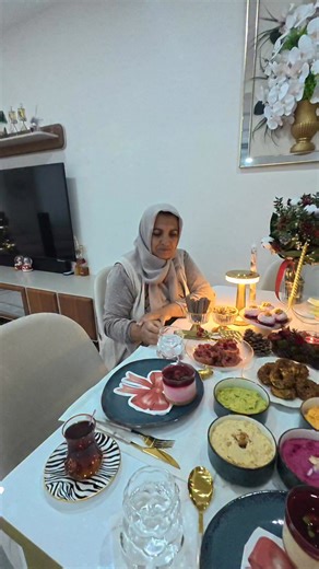 Selbi Yilmaz on Instagram: "Misafirlikteyiz"