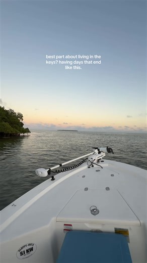 best part about living in the Florida keys 🤍 #floridakeys #flkeys #boatdays #boatday #fyp