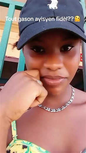 🦋🧸Gola🧸🦋 (@gloriagola2)’s videos with Eske W Kwe Nan Sa by Adams Beat - Adams Beat