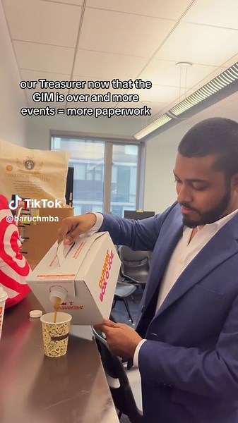 Pour yourself another cup tbh..bcs you’ll need it 😳 #baruchmba#ithoughtiwasreadytobeback#funny#treasury#college#baruchcollege#cuny#fyp