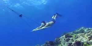 This underwater surfboard will have you experience the ocean like a fish