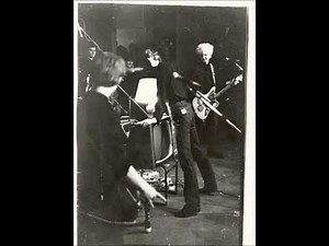 Modern English-Gathering Dust (Live 1981)