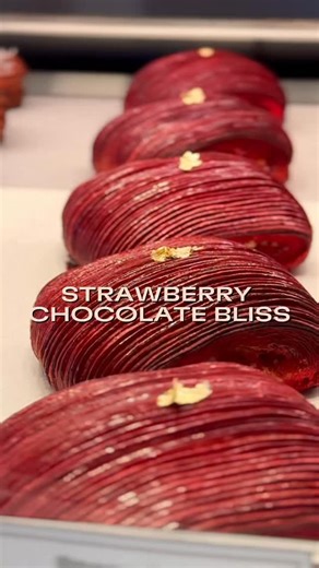 You need to try our newest sweet treat, our Strawberry Chocolate Bliss! 🍓🥐 Fruity and creamy combine to create the kind of pastry dreams are made of. 🌙 Pre-order yours today via the link in bio. ❤️ | DRÖM Bakery