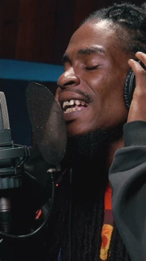 Eesah & Little Lion Sound - Hold A Vibe (TLZ Remix)