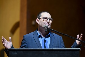 Avi Lewis wins NDP leadership on first ballot
