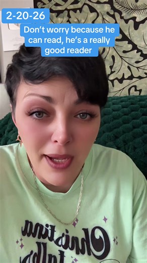 Petty Betty (@thebettyofpetty)’s video of reading