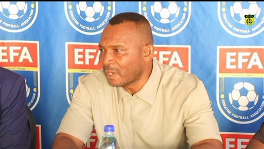 #football #COUPEDELACONFEDERATION 🌀« Tout était contre nous mais Mes joueurs n’ont pas baissé les bras » : Papy KIMOTO en conférence de presse après la qualification de A.S Maniema Union pour la phase des groupes de la C2 CAF. #OLMAS | Olga Masangu