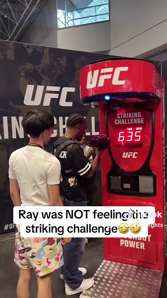 Ray's Striking Challenge: A Humorous Stream Moment