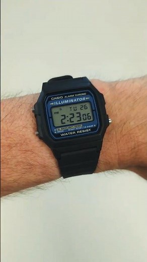 Casio F-105W-1A #casiowatch #casio #digitalwatch #digital #retro #F105w #wristwatch #collector