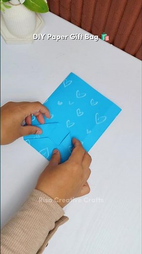 DIY Paper gift bag 🛍