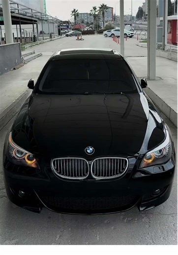 E60 BMW Modifications and Features
