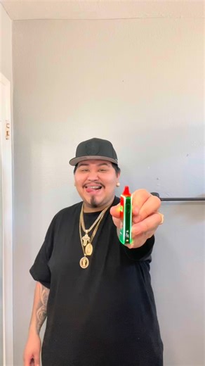 Edgar on Instagram: "Come with me to Santa Monica Pier 🎡 , went to the beach late night went out for a walk and take pictures & enjoy the view 🪴🌿🌱, also i ended up going to #pierburger ! Amazing service ✨ mind you it was pretty busy also ! I ended up getting a pier burger 🍔 no tomatoes 🍅 extra lettuce 🥬 & me and my sister shared fries & to drink a large lemonade 🤪 , for dessert I a ice cream double scoop vanilla waffle cone 🍦 also we got on the bikes 🚲 & enjoy cruising and the fresh ai