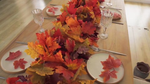 6PCS Fall Maple Leaves Garland, Party Joy 5.6Ft Artificial Maple Leaf Autumn Garland Hanging Fall Vines Table Decorations Front Door Fall Decor Thanksgiving Decorations Decor Outside Indoor Decor