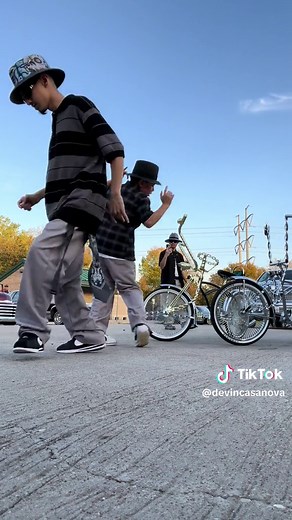 los cholos bailando cumbia 🕺🏻 | cumbia