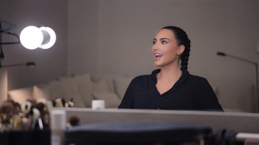 'The Kardashians' Episode 2: Kim's 'SNL' Prep, Khloé's Social Media Blues