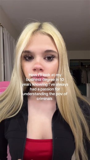 b r i e l l e (@lovelybriellie)’s video of Business Degree