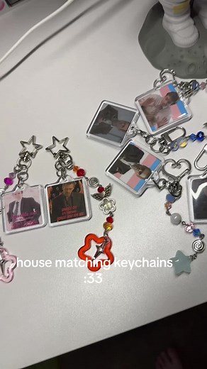 teehee #housemd #house #gregoryhouse #ambervolakis #jameswilson #greghouse #keychains #handmade #moremousebites