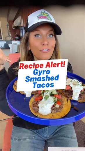 🥙 Gyro Smashed Tacos 🥙 260 calories. 3 WW Points. ➡️ Comment RECIPE, and I’ll send it to your DMs. (Make sure you’re following so you get the alert!) You can also find it at hungrygirl.com or by clicking the link in my @hungrygirl bio! Here’s what you need… 🥙 extra-lean ground beef 🥙 street-taco-sized corn tortillas 🥙 crumbled feta cheese 🥙 red onion 🥙 cucumber 🥙 tomato 🥙 tzatziki yogurt sauce 🥙 fresh dill Plus, some seasonings! ✨Save this reel & follow @hungrygirl for more easy recipe
