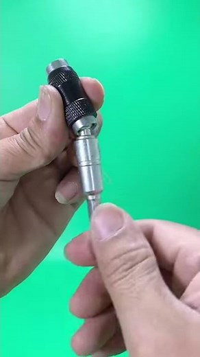 Magnetic Pivot Drill Bit Holder