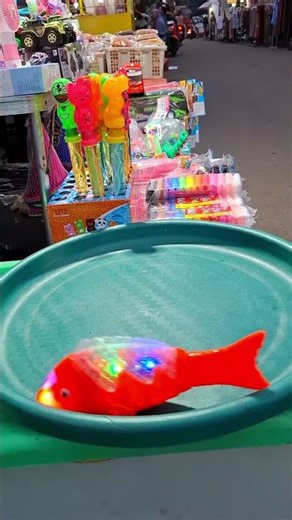 spinning fish toy
