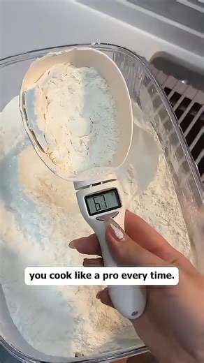 I used to dread baking… those vague measurements haunted me 😩 But then I discovered a tool that measures grams as I scoop—no more juggling cups and scales! 🚀 Whether it’s coffee, baby formula, or protein powder, it nails the perfect amount every time. Now my kitchen feels like a pro’s studio 🎯 Wanna cook with confidence? | Attinct-A