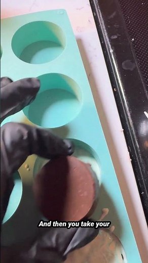 This silicone mold makes perfect covered chocolate fudge every time #tutorial #chocolate #hack