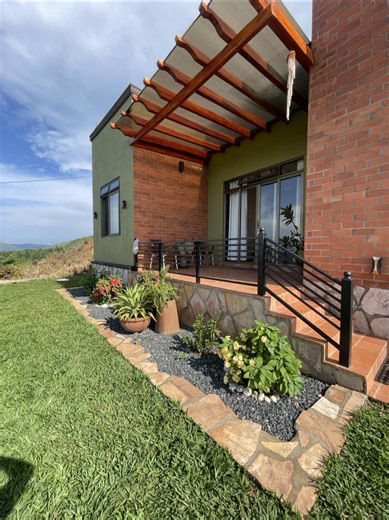 Considering Construction Style in Your Garden Design