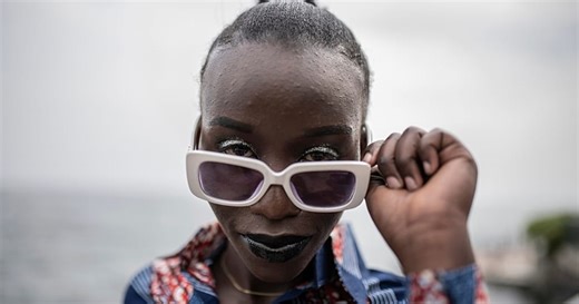 DRC: Kinshasa's 'sapeurs' honor the father of Congolese elegance | Africanews