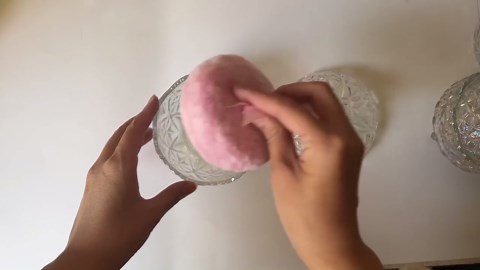 5 Pieces Large Body Powder Puff and Powder Container, Crystal Case for Dust Puff, Powder applicator with Box for Face and Body (Color, Butterfly)