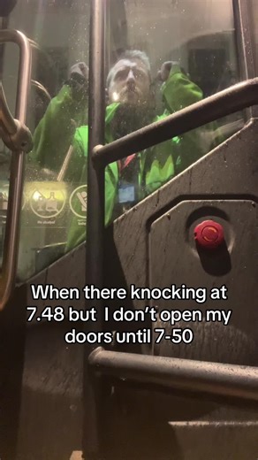 Jamesthecoachdriver (@coach_driver_james)’s videos with original sound - schatzi.beauty.berlin