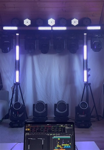 Lightshow with Daslight 5 and Timecode II showmusik #lichtshow #fyp #daslight5 #movinghead #lightshow