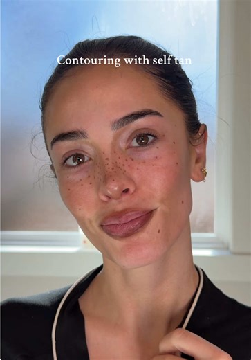 Contouring with Self Tan for a Flawless Look