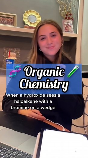 𝒞𝒽𝑒𝓂𝒾𝒸𝒶𝓁 𝐸𝓃𝑔𝒾𝓃𝑒𝑒𝓇𝒾𝓃𝑔 & 𝒞𝒽𝑒𝓂𝒾𝓈𝓉𝓇𝓎 on Instagram: "Backside attack 😅 (🥼🥽 credit @julianakubicka ) 🥼 🥼 🥼 #chemicalengineering #chemicalengineer #chemicalengineers #chem #chemistry #stem #womaninstem #steminist #science #sciencememes #biochem #premed #med #medschool"