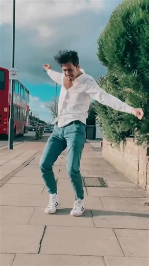 Zara zara❤️ feel it🔥 #dance_with_tb #dance #dancer #bollywood #bollywoodsong