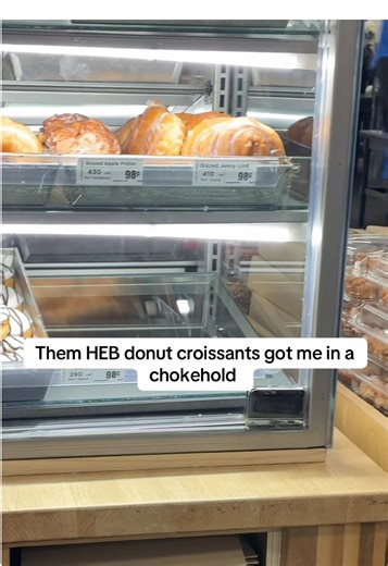 @heb take em off the shelf, my back is already too big lol #donutcroissants #heb #glazedcroissants #hebdonutcroissant