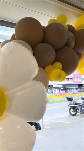 Summer Vibe Balloon Arrangement in a Shopping Center in Geneva Switzerland