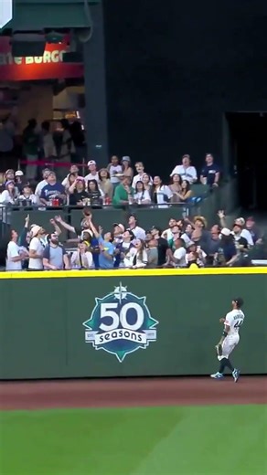Matt Olson hits his 300th career home run #shorts #mlb