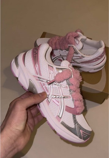Asics 1130 Pink Custom Sneakers Disponibles