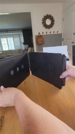 Enhance your multitasking setup with the Allvia Laptop Triple Screen Extender two 14″ 1080p Full HD IPS panels with rich color (72% NTSC) and high contrast, perfect for extended display or mirror mode. Compatible across Windows, ChromeOS, Linux, and USB-C/HDMI laptops. Features include anti-flicker tech and Adaptive Sync (60 Hz) for smooth visuals without tearing. Ideal for boosting productivity up to 300% with efficient, laptop-powered plug-and-play convenience.