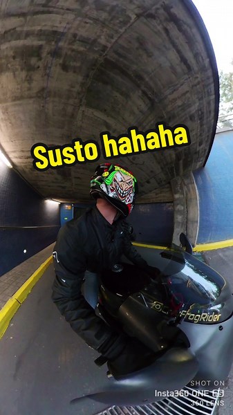 Hago un wheelie y hay susto hahaha #crazyfrogrider #aprilia #accidente #fyp #viral #biker #motero