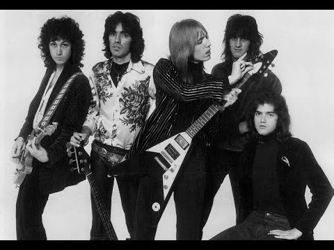 Tom Petty and The Heartbreakers - Pack Up the Plantation Live - 1985