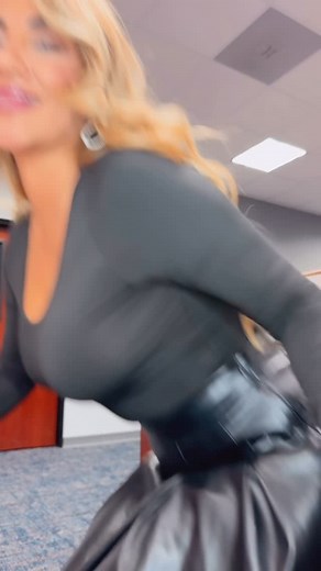 CoCo Dominguez | FOX 26 on Instagram: "🖤 Today’s 4PM #ootd Texas Live & Local show @fox26houston Weekdays #foxlocal"