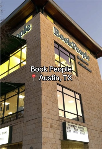 Vistin Texas’ largest independent bookstore with me 📚 #independentbookstore #austin #bookstore #bookpeople #austintx
